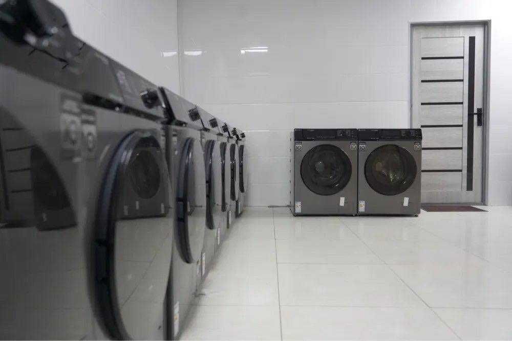 Инвестиционное здание у метро Беруний, 10 000 м² с доходом