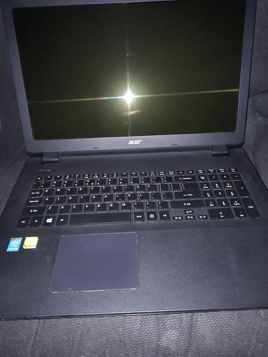 Vănd laptop Acer de 17 inci full HD