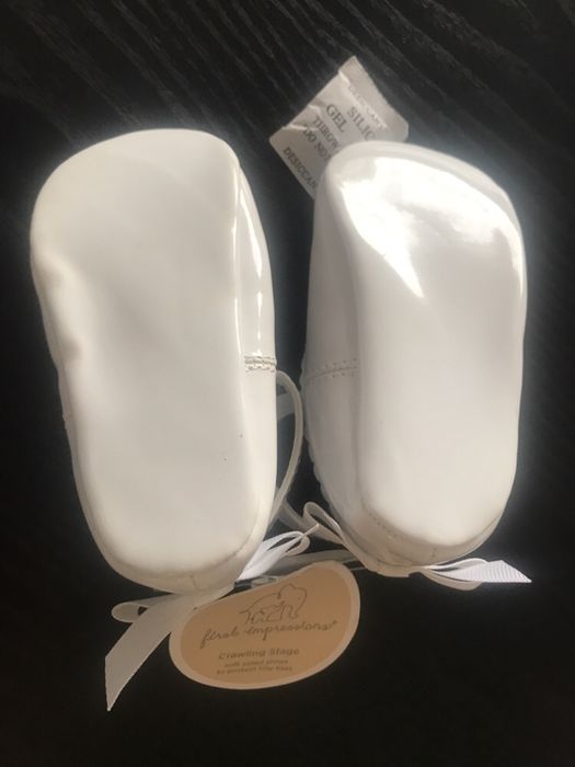 Чисто нови обувчици за официален повод