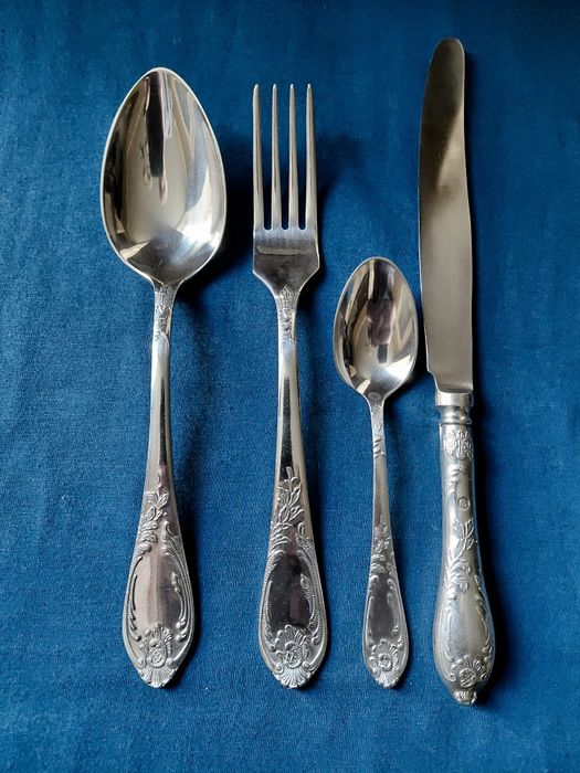 Столовые мельхиоровые приборы