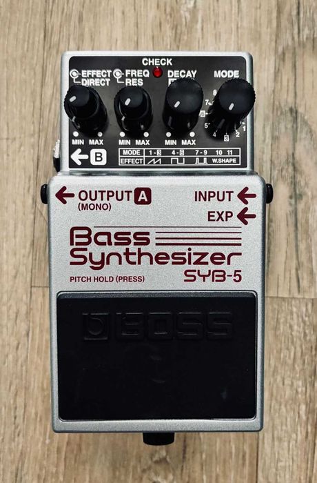 Boss SYB-5 Bass Synthesizer - Stare perfectă / Cutie