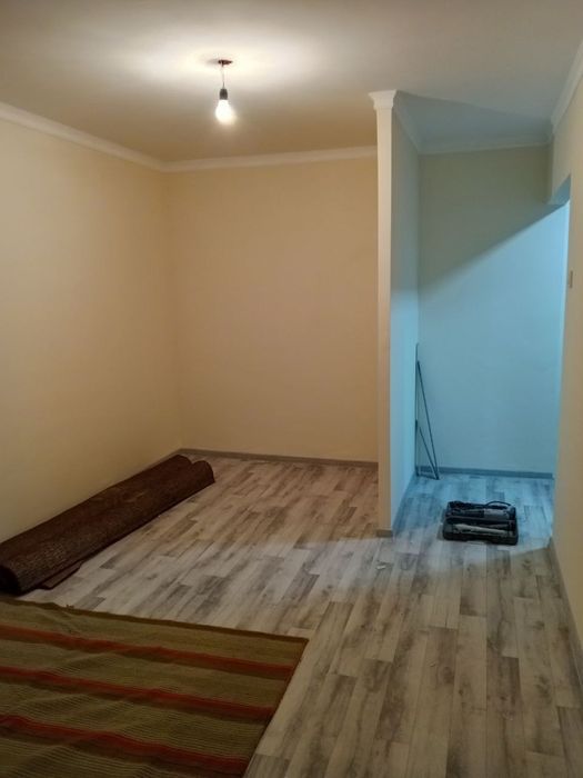 Сдаётся 1 ком квартира в Чирчике 3 мкн 3 этаж