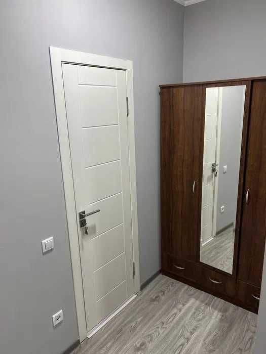 Сдается ШИКАРНАЯ квартира 2/3/12 в  Чиланзар  Метро Новза   !