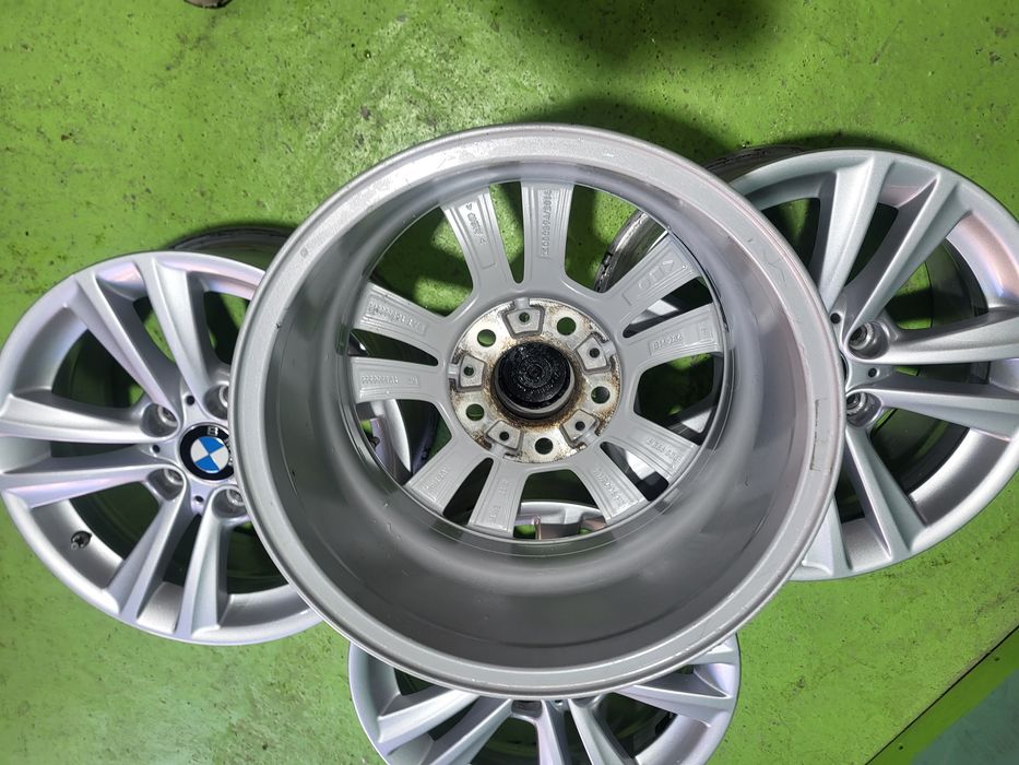 16 5x120 Bmw F30 F31 E90 E91 лети джанти 5х120 е46 бмв