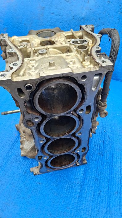 Блок цилиндров 2AR-FE TOYOTA