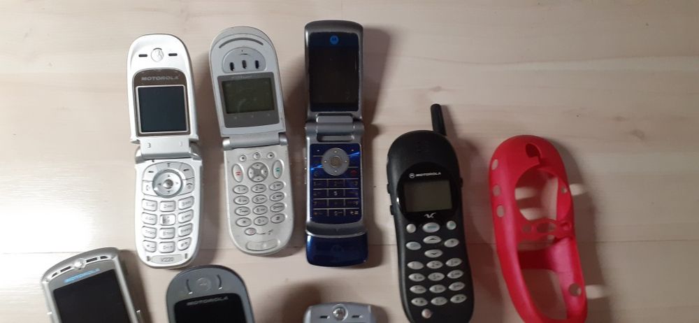 Telefoane Motorola cu incarcator