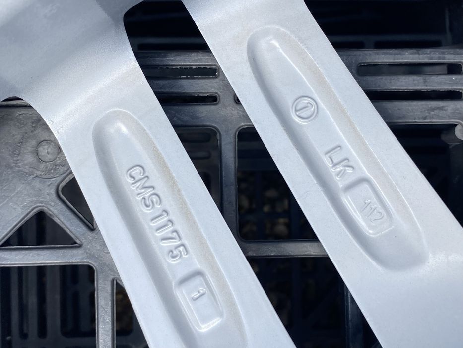 19 цола 5 х 112 мм Фолксваген Пасат , Ауди , Шкода