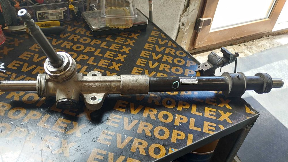 РЕМОНТ на хидравлични и електро-механични автомобилни рейки.