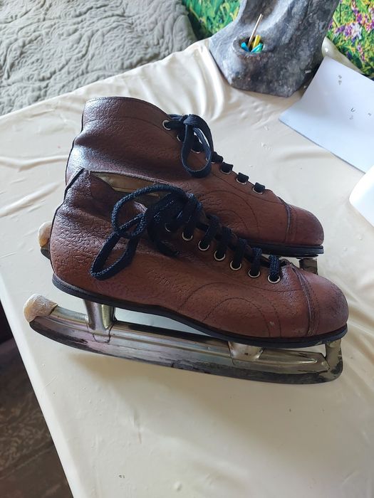 Коньки хокейные 35 размер