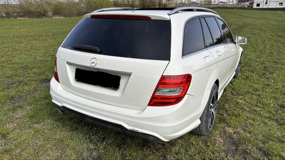Mercedes-Benz C-Class (W204)