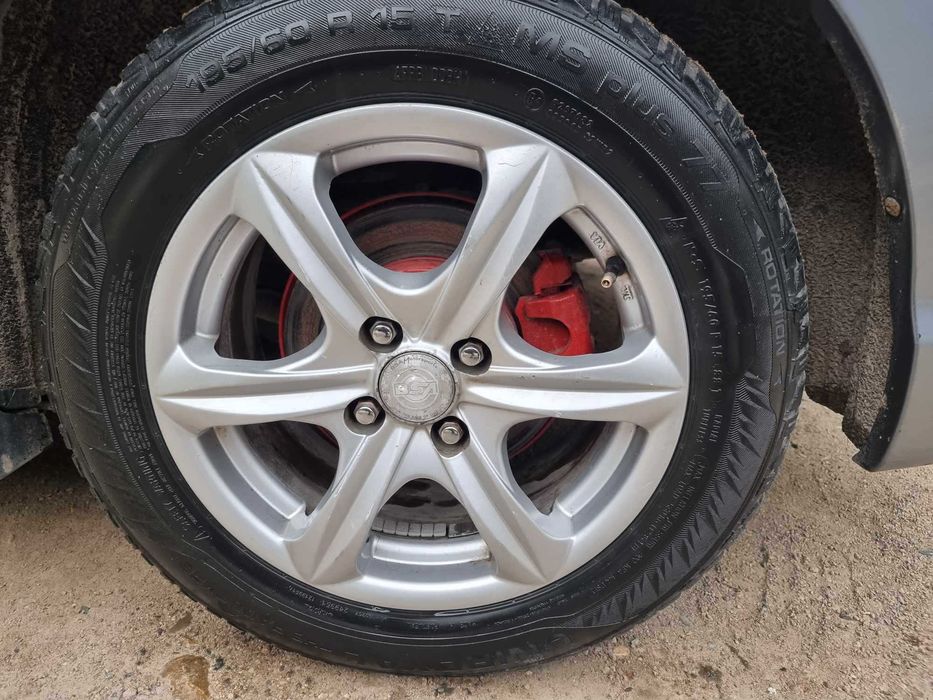 Honda Civic 1.7 CDTI  лети джанти 15 На части