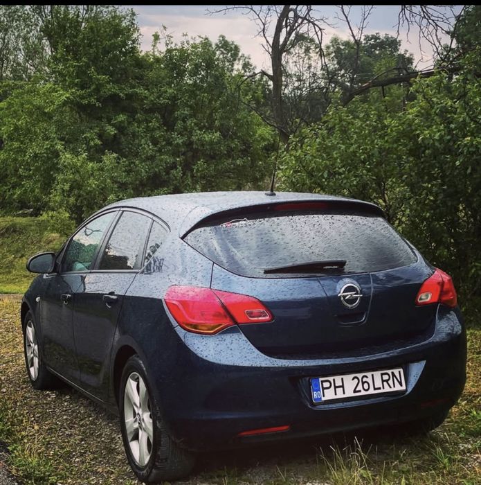 Opel Astra J 1.7 cdti 2012