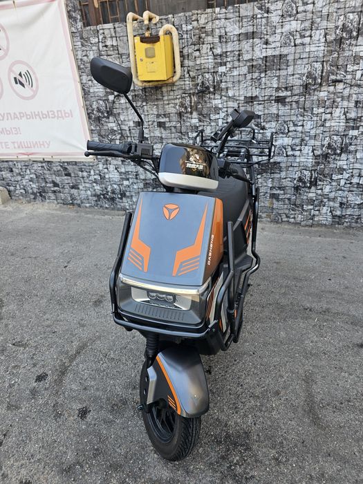 Продам Скутер YADEA