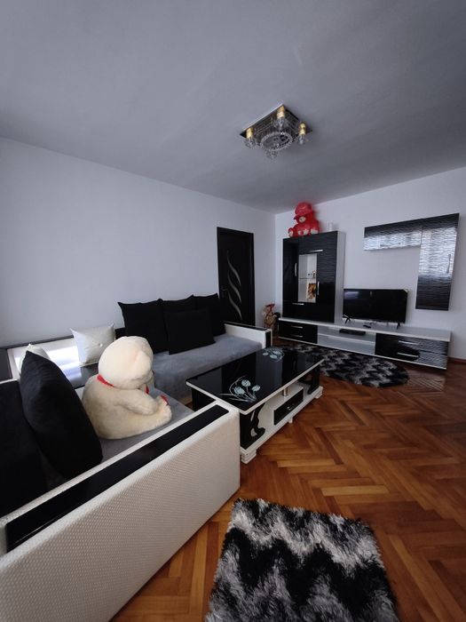 Apartament 2 camere de închiriat