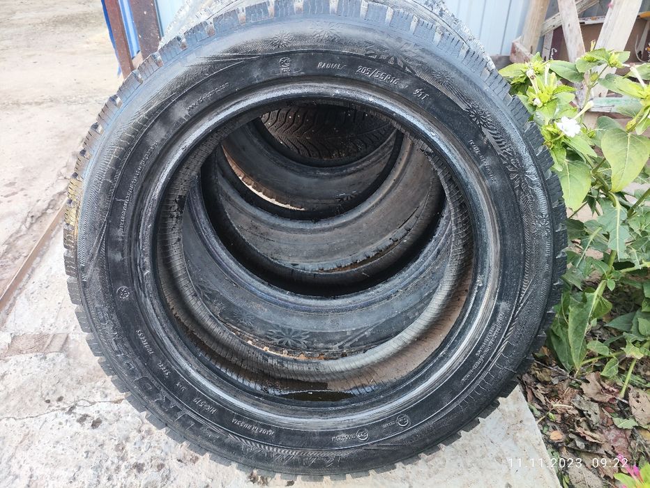 Продам шины 205/55/r16
