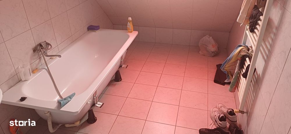 Vand apartament in Floresti