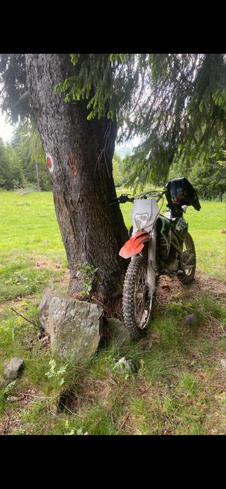 Vând  /schimb cross 250cc 4t