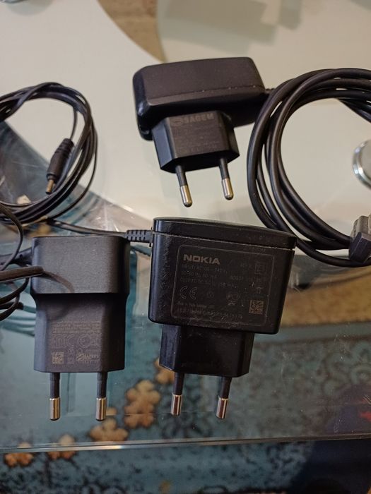 Зарядни адаптери за телефони