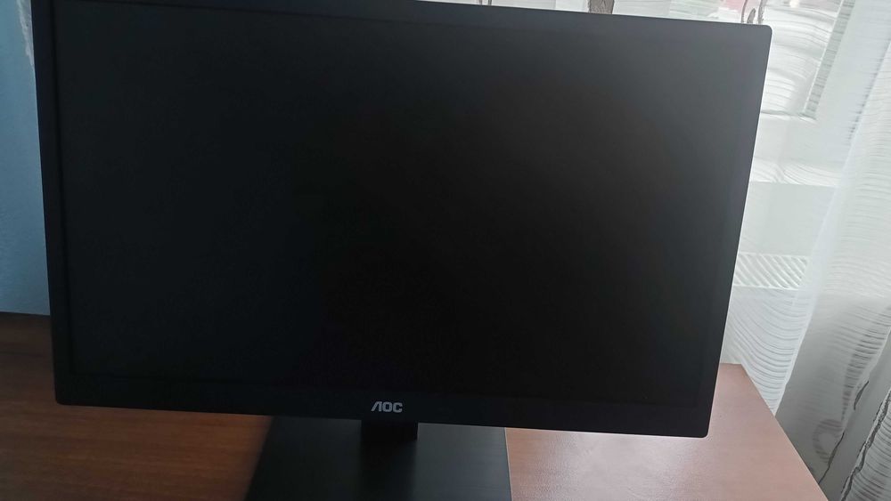 Монитор AOC E2275SWJ + HDMI кабел