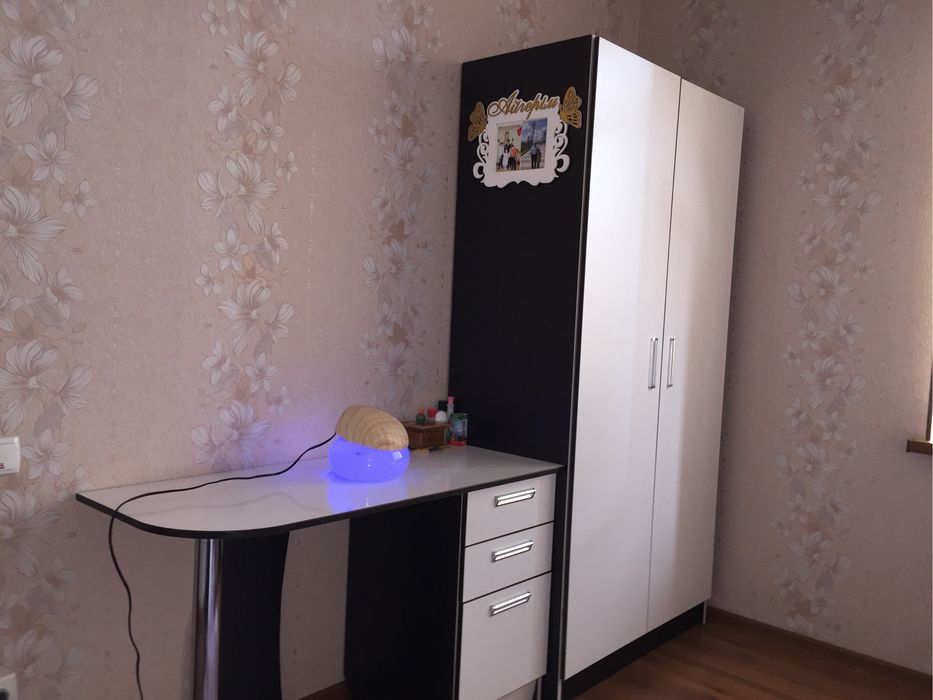 Продается спальний мебель
