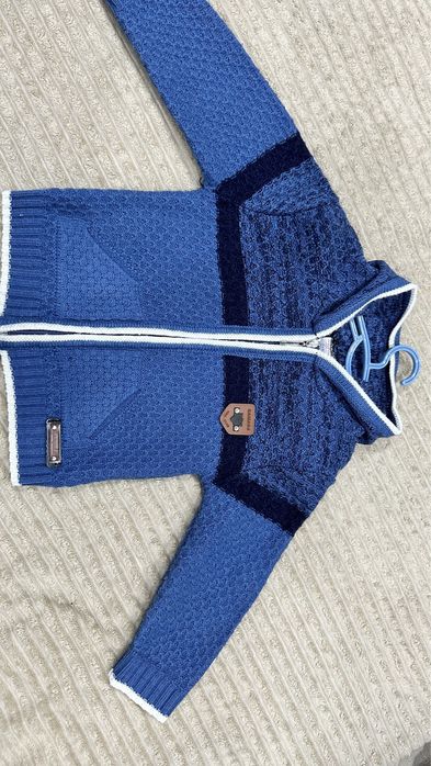 Продам рубашку, свитер