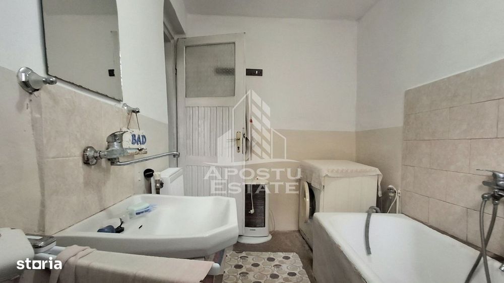 Casa 4 camere,Teren 360 mp Micalaca Garaj, Gradin