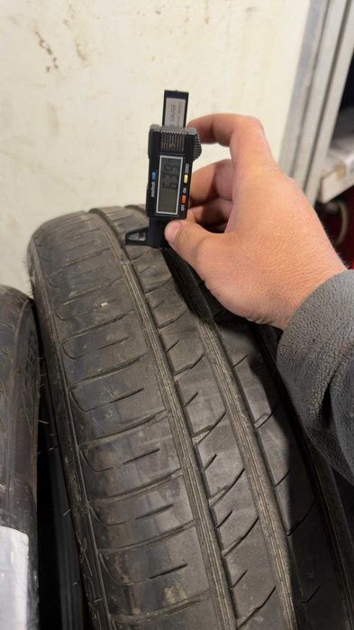 235 50 19 vara Pirelli Scorpion Verde