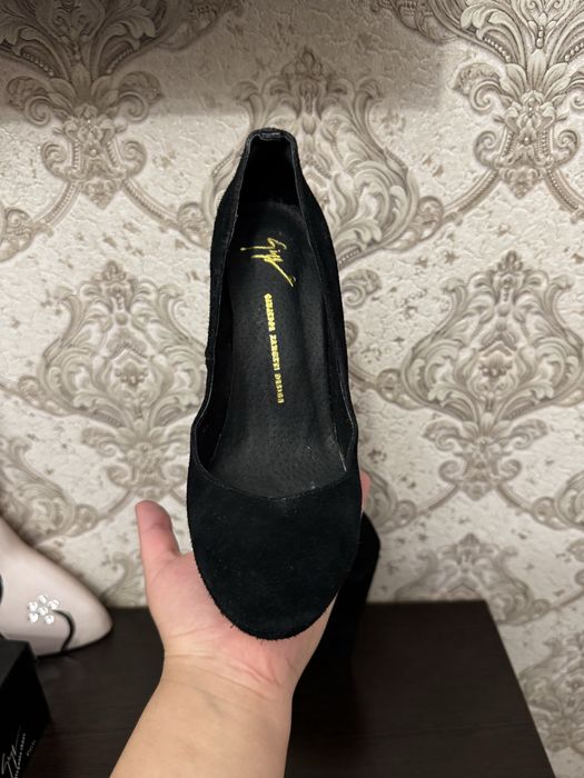 Итальянские туфли от  Giuseppe Zanotti  натуральный замш