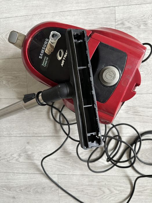 Пылесос Samsung Air Track 1600w