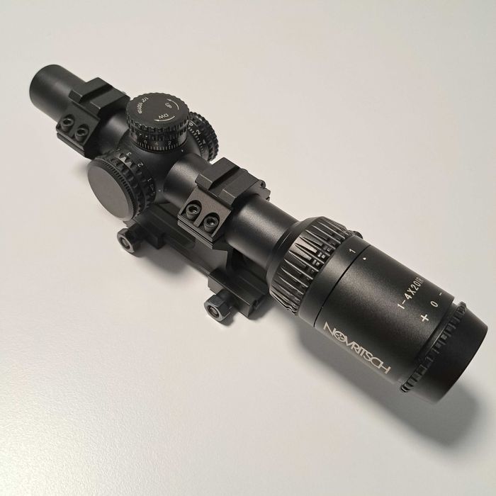 Airsoft - Scope / Luneta Novritsch 1-4x (BB Proof) + Ghillie ACP