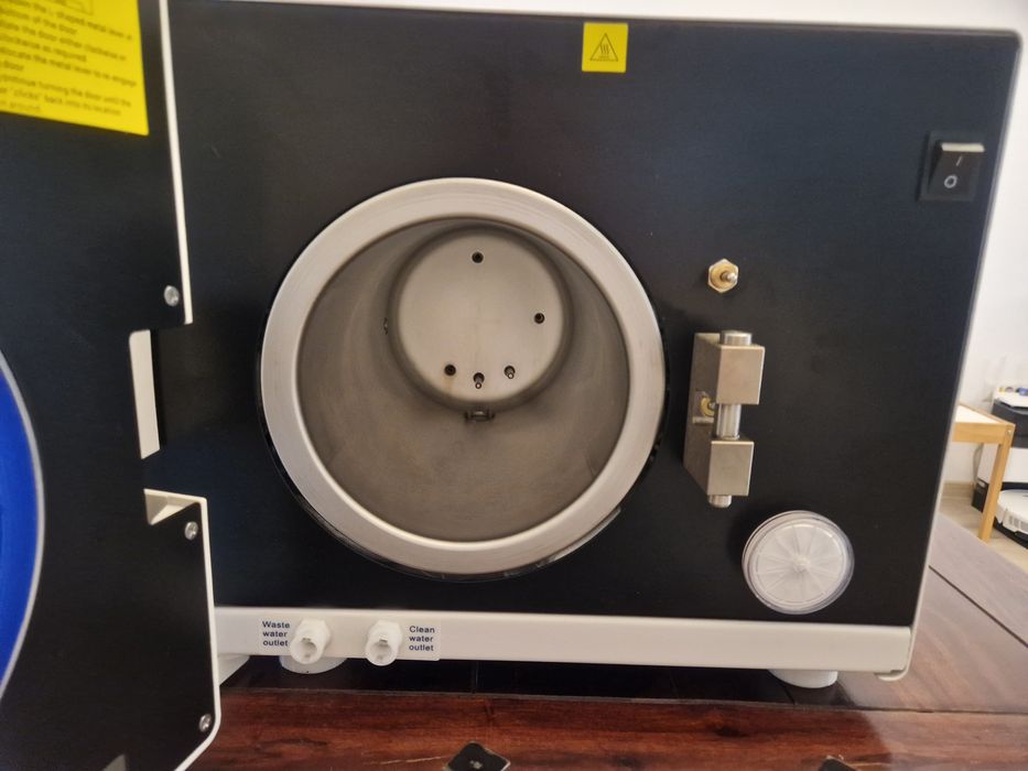 Autoclav sterilizare 8L NOU