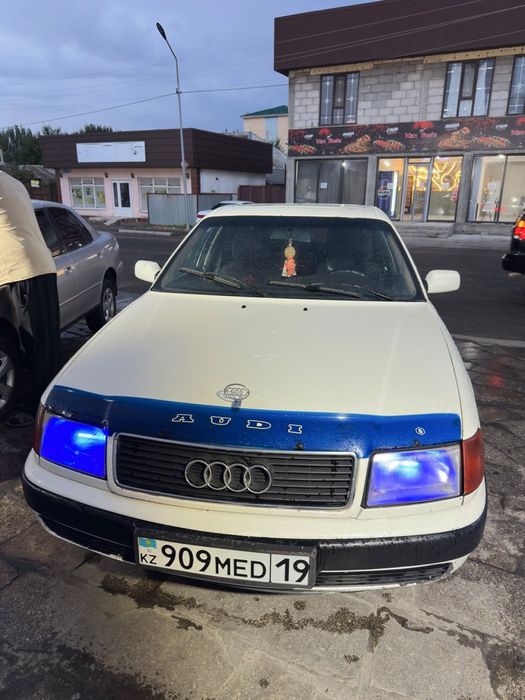Продам Ауди 100 с4 коробка автомат