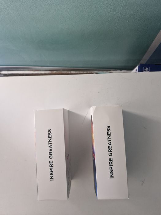 Telefon mobil TCL 501
