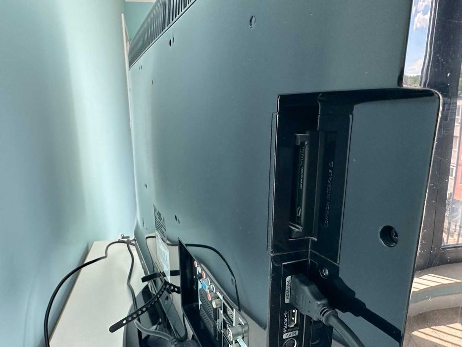 Телевизор Samsung 32" FullHD - LE32A656A1F - перфектно състояние