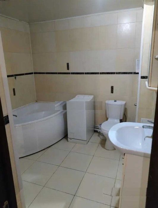 Продам 3 комнатную по Бейбитшилик