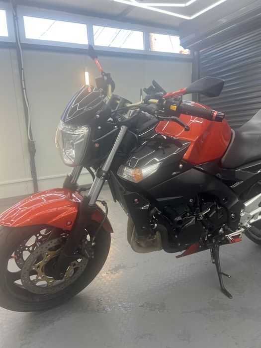 Продавам Suzuki Gsr