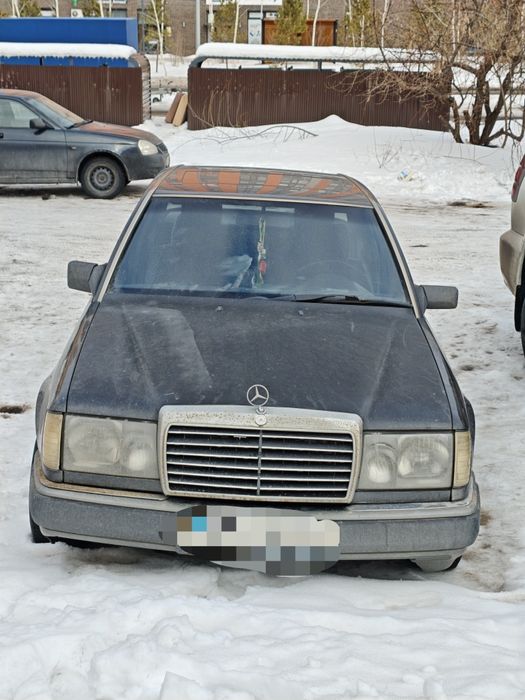 Мерседес Е200 2л.