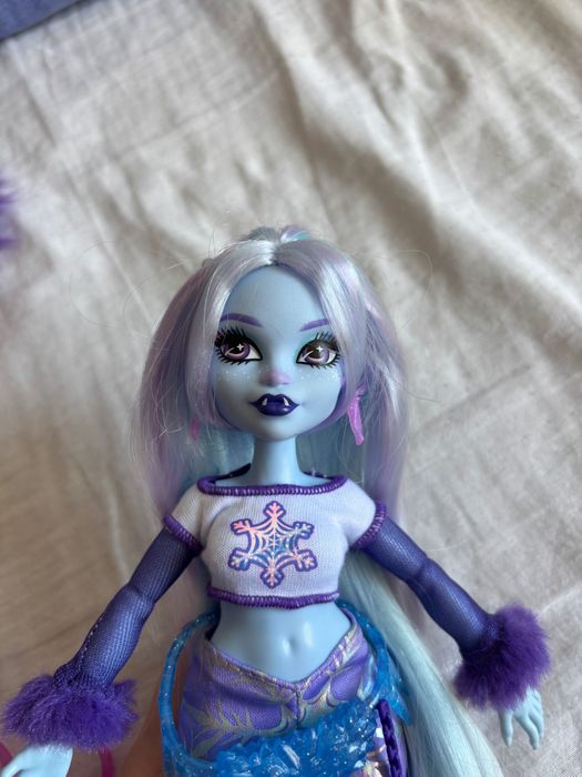 Monster high кукли Abbey и Draculaura
