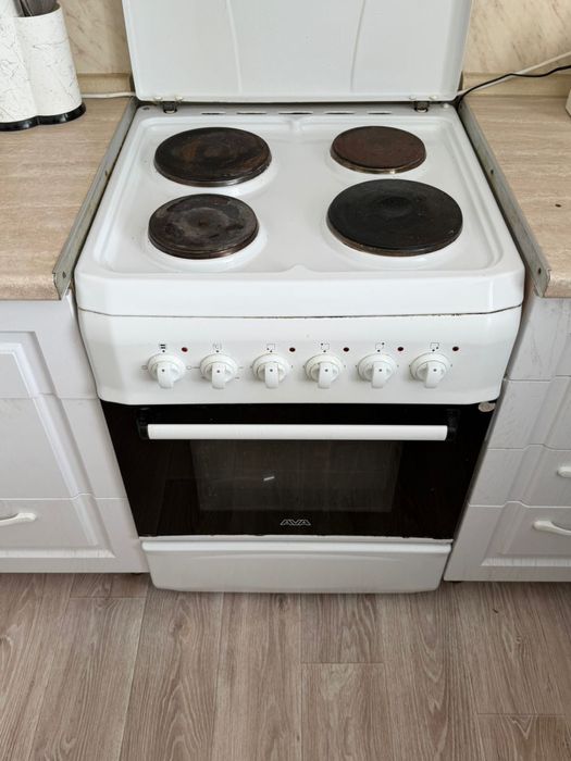 Электрическая плита б/у