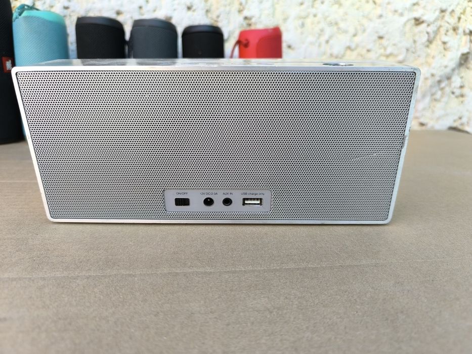 Оригинални преносими тонколони JBL , Loewe, Soni