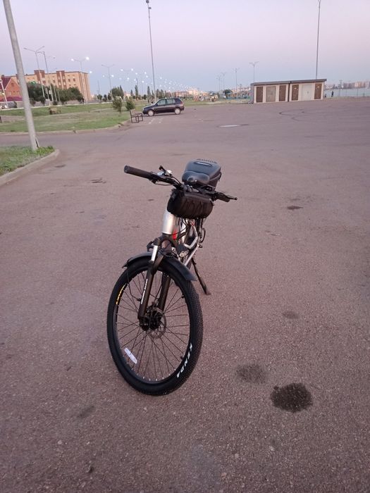 Электровелосипед White Sibirea Camry Light