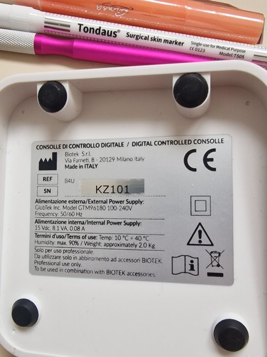 Vând aparat micropigmentare Biotek.