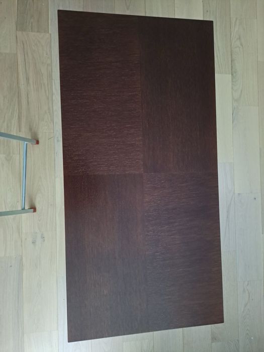 Ниска холна маса