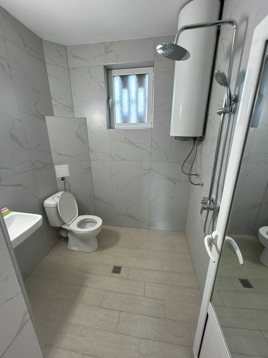 Продава/Дава под наем четиристаен апартамент зад Съвета в град Димитровград