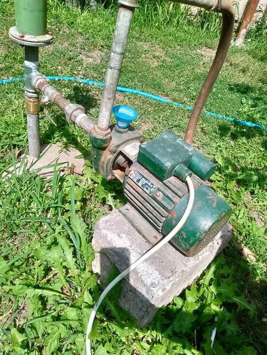 Продавам електрическа и циркулационниа помпа гр. Костинброд • OLX.bg