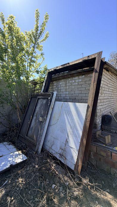 Продам ворота для гаража хорошем состояним б/у