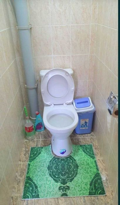 Янги хаёт метро 3 бекат ёнида 3/2/7 тезда сотилади 65000$