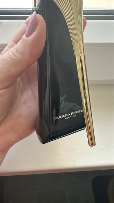 Парфюм на Carolina Herrera
