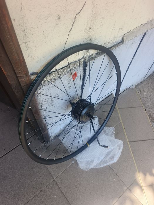 НОВ двигател за електрически велосипед X35 36V/250W-28" шина Mavic UST