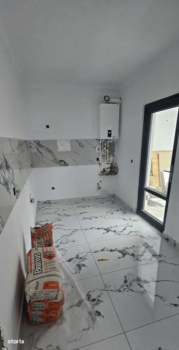 Casă cu 3 camere, garaj și curte, în Bucureștii Noi